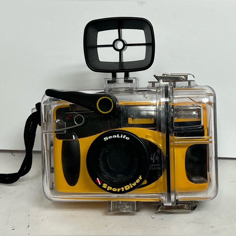 SEALIFE SPORT DIVER Land & Sea CAMERA #SL54501 with case NICE